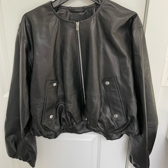 Madewell Black Cropped Leather Bomber Jacket - Picture 5 of 8